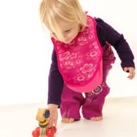 Bibetta_UltraBib_BUTTERFLY_girl_pushing_toy_1500x1500__29257_1437432152_1280_1280
