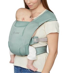 Ergobaby-vastsundinu-kandekott-Embrace-Soft-Air-Mesh-Sage