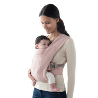 ergobaby-embrace-kandekott-beebile-powder-pink