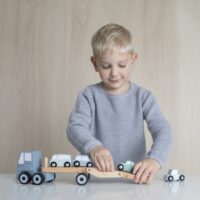 puidust-treilerauto-1