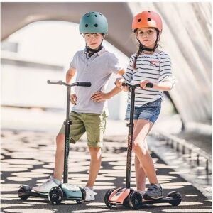 scoot-and-ride-highwaykick-led-5-toukeratas