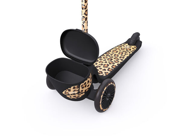 scoot-and-ride-toukeratas-highwaykick-2-lifestyle-leopard-3