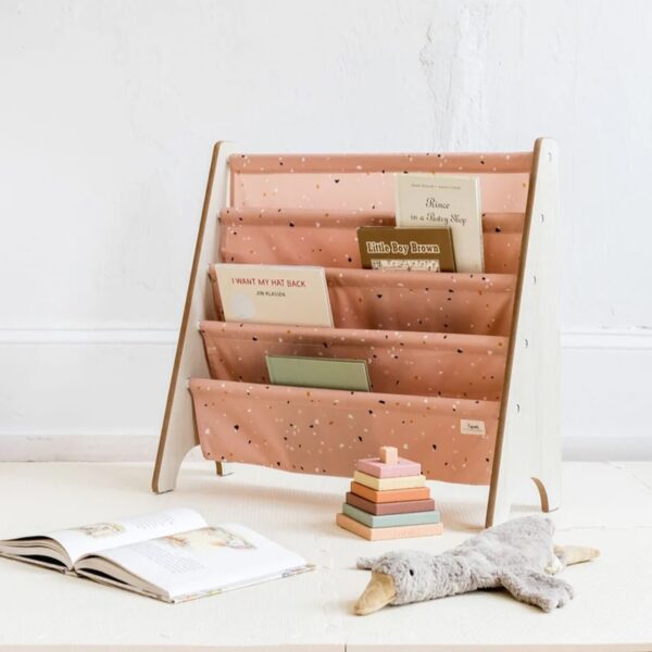 3-Sprouts-book-rack-Terrazzo-Clay