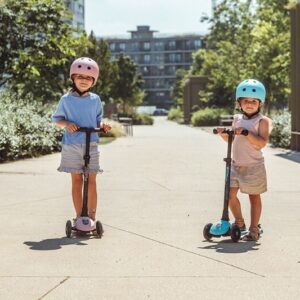 Scoot-and-Ride-tõukeratas-Highwaykick3-LED-blueberry