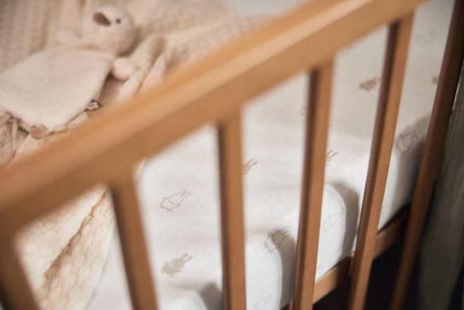 jollein-beebi-kummiga-voodilina