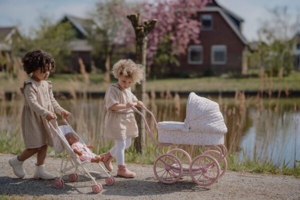 Little-Dutch-metallist-nukuvanker-Soft-Flower1