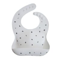 Mushie-silikoonist-pudipõll-mustriga-white-letters