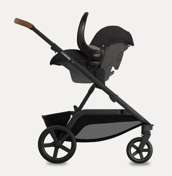 redsbaby-nuvo-stroller-1