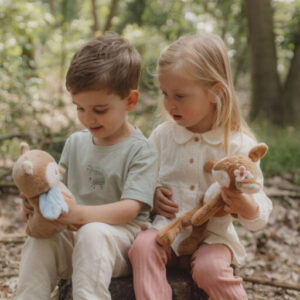 Little-Dutch-kaisu-metskitseke-pikkade-jalgadega-Fairy-Garden1