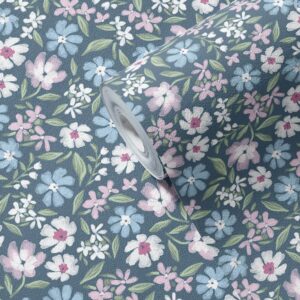 tapeet-lilled-wallpaper