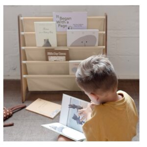 vaikelaste-raamaturiiul-montessori-solid-beige