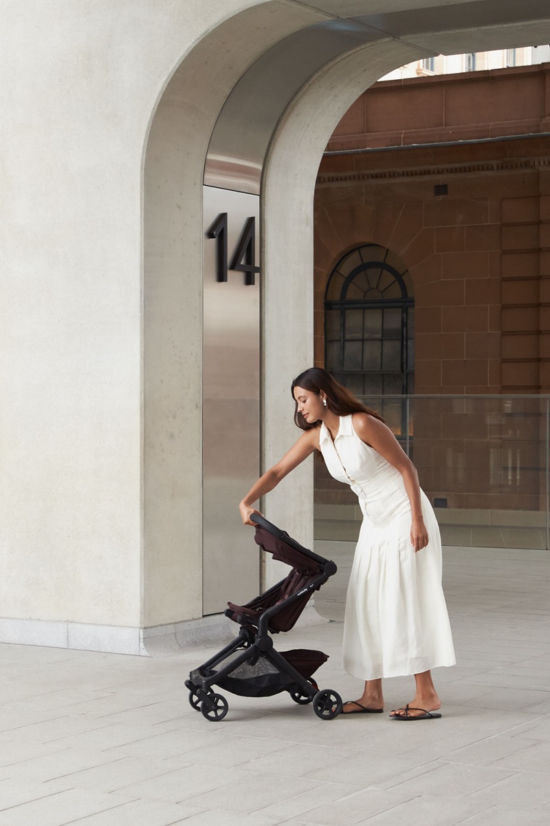 redsbaby-skip3-stroller-travel-5