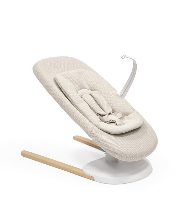 StokkeYoga_Bouncer_LightSand_Low_Inlay_ToyHanger