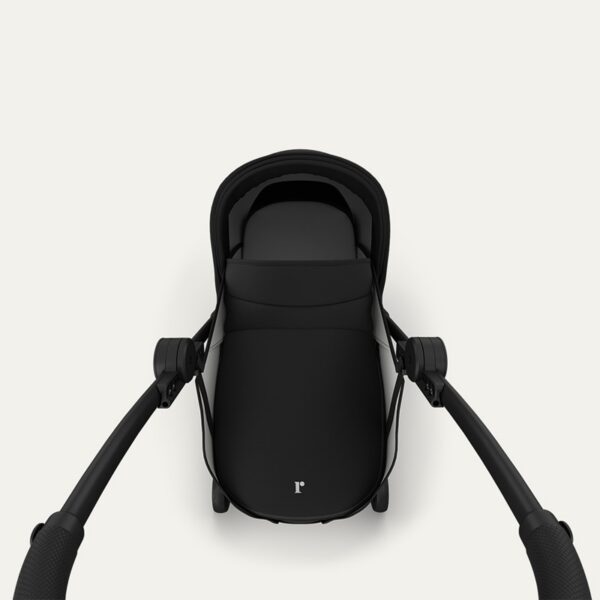 Redsbaby_SKIP3-Stroller_Black_V25_16_Bassinet
