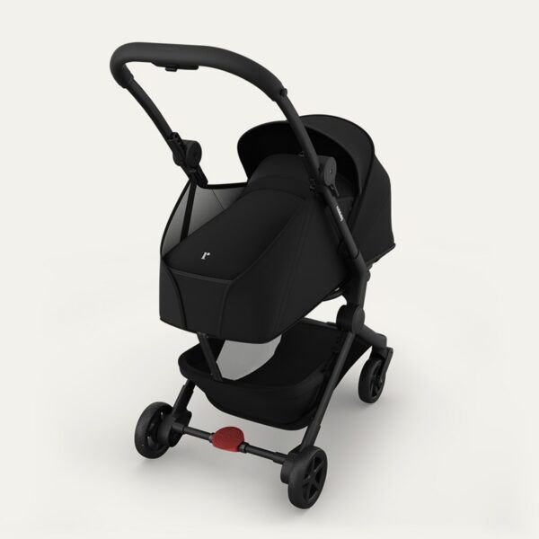 Redsbaby_SKIP3-Stroller_Black_V25_16_Bassinet