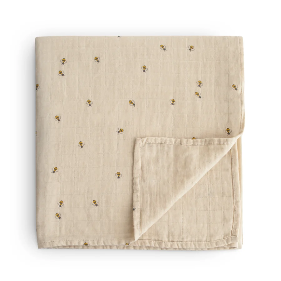 mushie-muslin-bees_swaddles